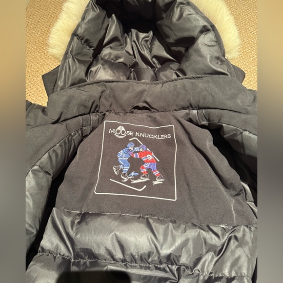 Moose knuckles Girls black winter bomber jacket - Picture 8 of 11